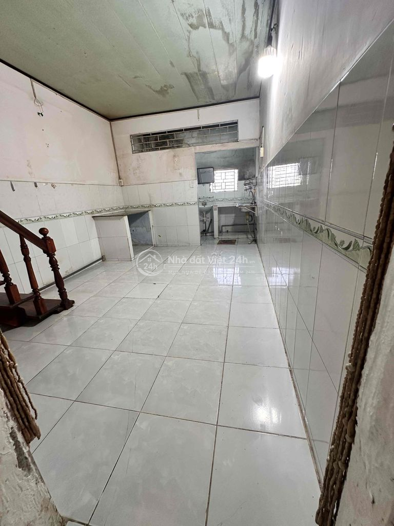 bán nhà 2 tầng đối diện mizuki nguyễn văn linh 1ty250