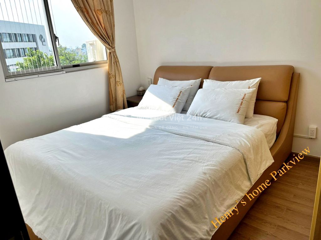 Vị trí hiếm- Bán căn góc đẹp, full nội thất- E705 Ruby Celadon, sổhồng