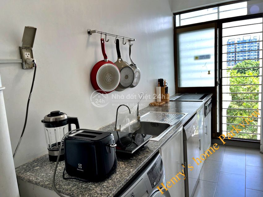 Vị trí hiếm- Bán căn góc đẹp, full nội thất- E705 Ruby Celadon, sổhồng
