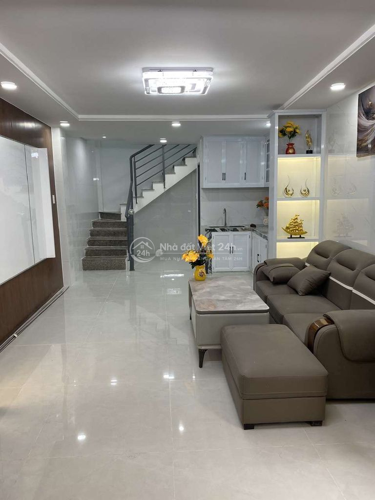 Nhà hẻm 2 tầng Lạc Long Quân, Phường 3, Quận 11 TpHCM