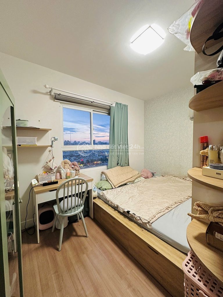 Chính chủ bán CH 2PN Saigonland, 68m², view đẹp, tầng 17