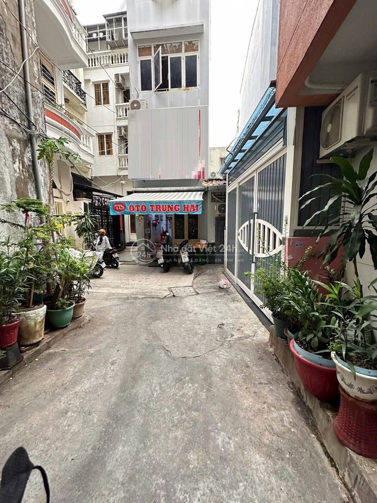 Cách mặt tiền 1 căn nhà,hẻm xe hơi mini Trần Bình Trọng,Ngang 4,1m