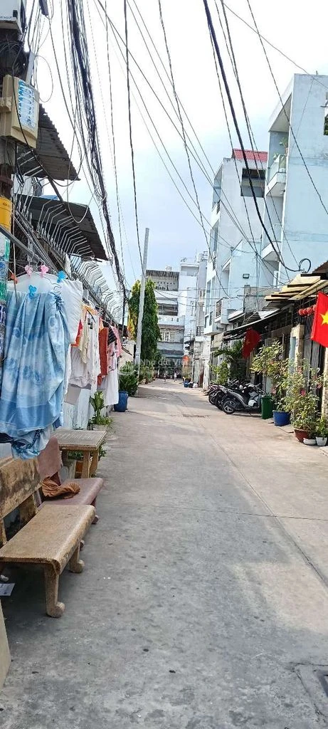 nhà đường Nguyễn Triệu Luật, tân tạo, tphcm 5x16,5m đường 6m gần chợ