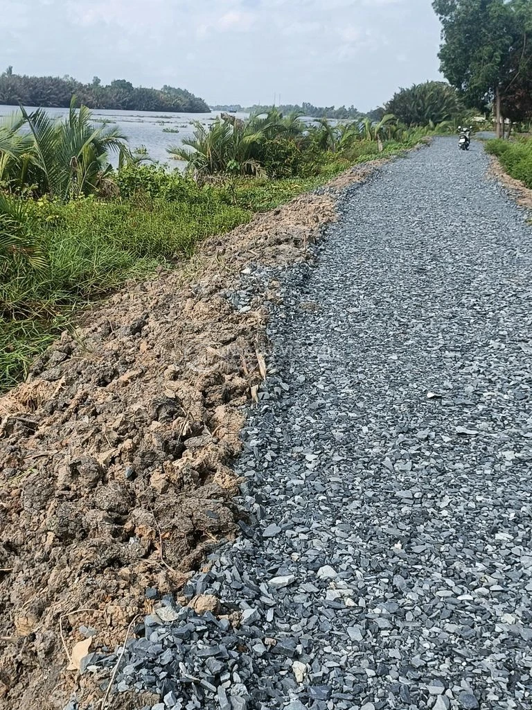1100mv Đất mặt tiền Sông Vàm Cỏ