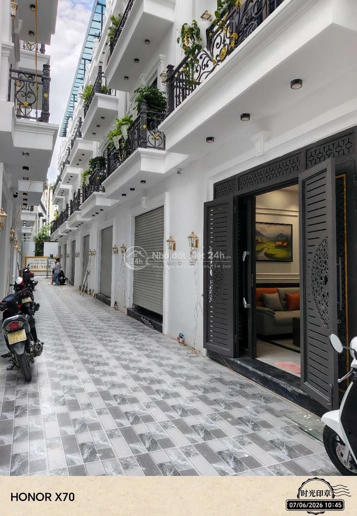 Cần bán căn nhà xây mới 4 tầng ô tô đỗ cửa tại cá chép Vĩnh Khê