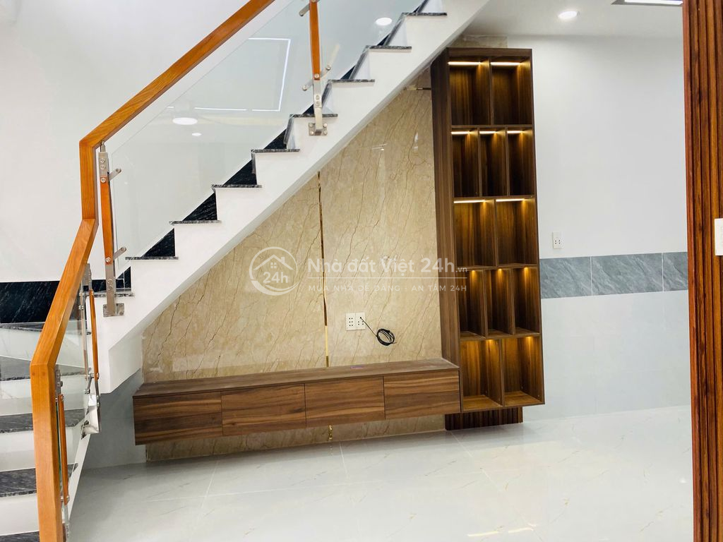 Hàng hiếm. nhà SHR ở p. Dĩ AN. chỉ nhỉnh 2ty