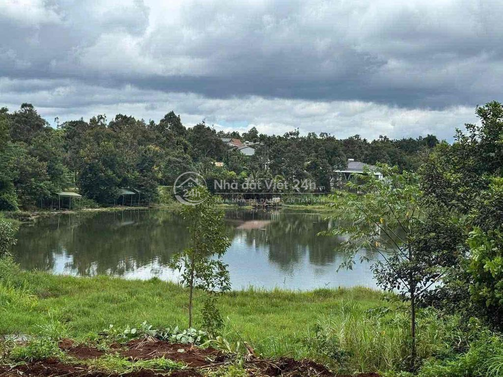 5 sào có thổ cư 1500m2 view hồ Ea Tiêu cách QL27 250m giá 16 tỷ Q.Anh