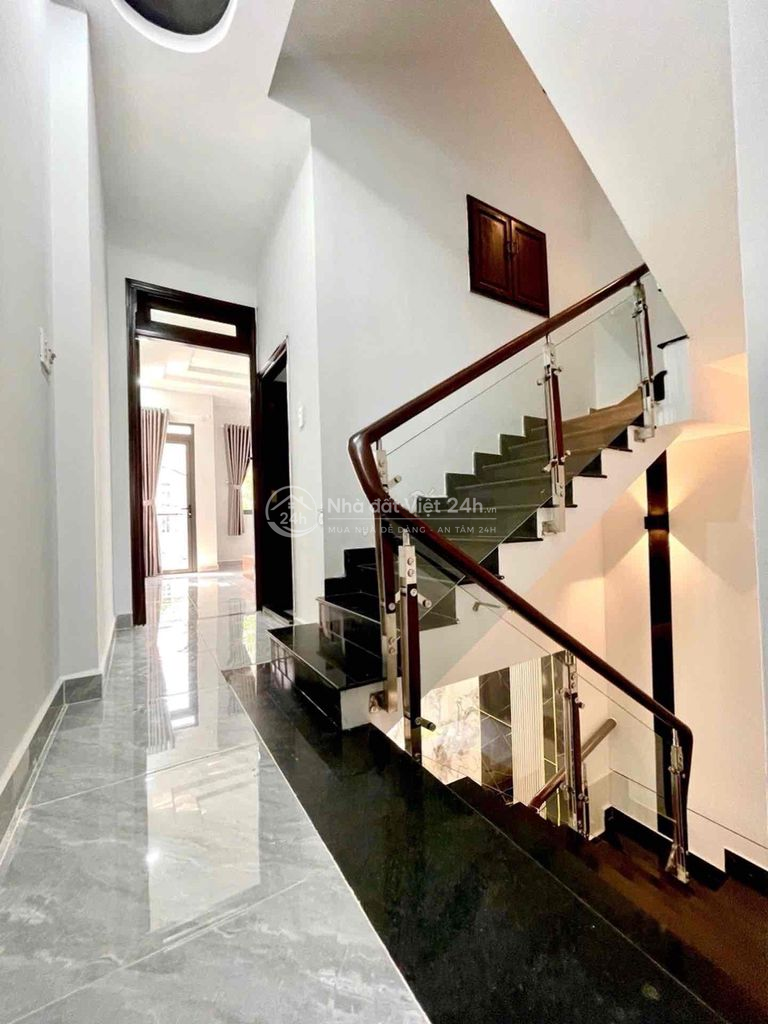 QUẬN 7 - 4 TẦNG MỚI - XE HƠI VÀO NHÀ - NGAY HOÀNG QUỐC VIỆT - HƠN 7TỶ