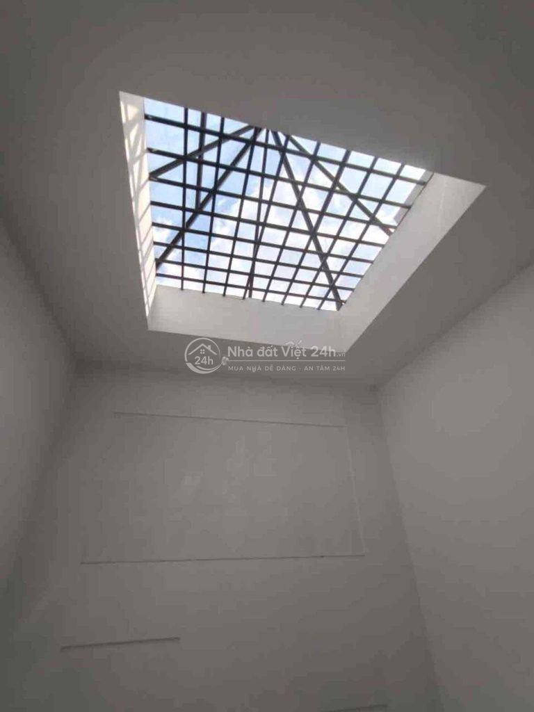 CÓ 102 ! 4 TẦNG - 103M2 NGANG 6M - GARA - KDC SÀI GÒN MỚI - HƠN 5TỶ