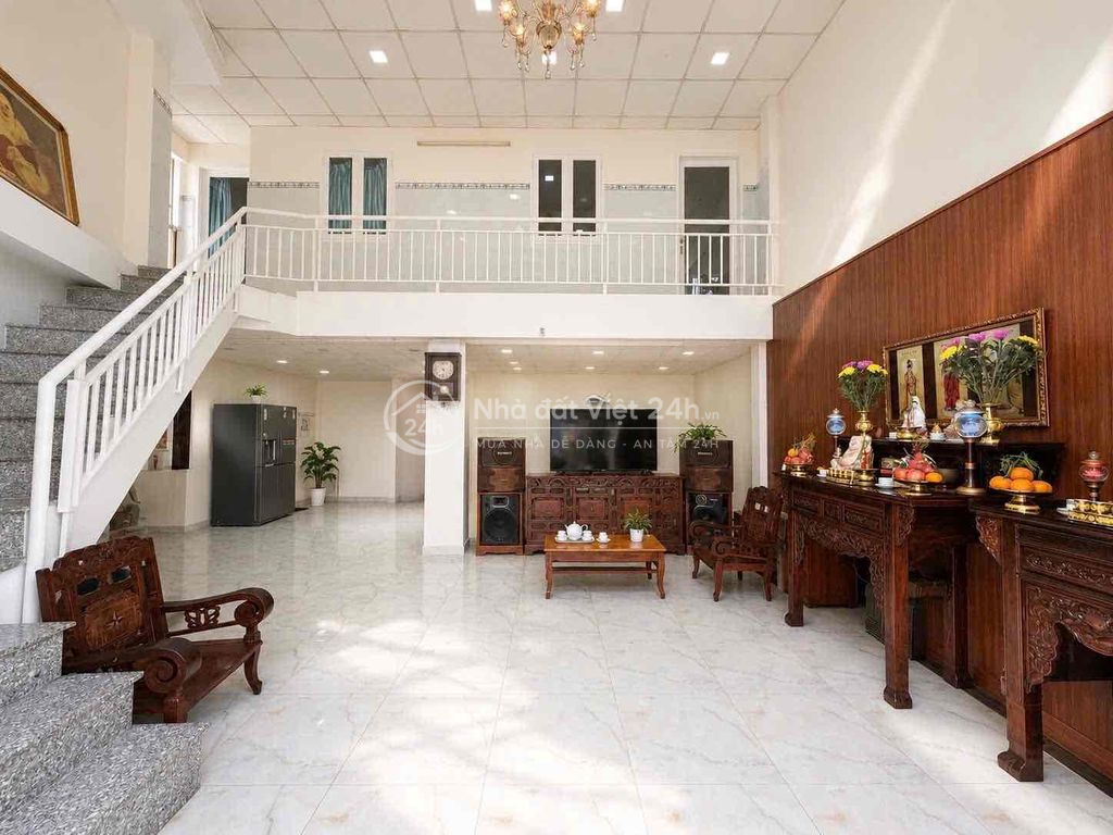 Bán Lô Góc Bến Bình Đông Q8 Giảm sâu còn 10.98 Tỷ