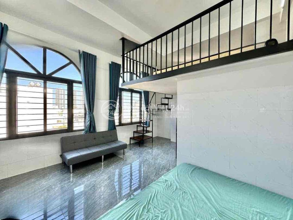 DUPLEX CỬA SỔ LỚN GẦN ĐẠI HỌC TÀI CHÍNH MARKETING CỬA SỔ LỚN