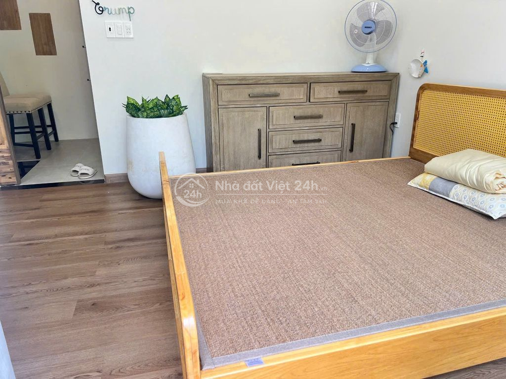 CHO THUÊ NHÀ PHỐ VƯỜN WATERPOINT ĐẦY ĐỦ NỘI THẤT GIÁ CHỈ 12tr/THÁNG