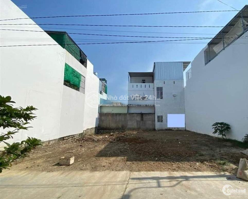 Bán dất MT đường Phan Văn Đối, gần 300m2, SHR, giá 14,8 tỷ, Hóc Môn.