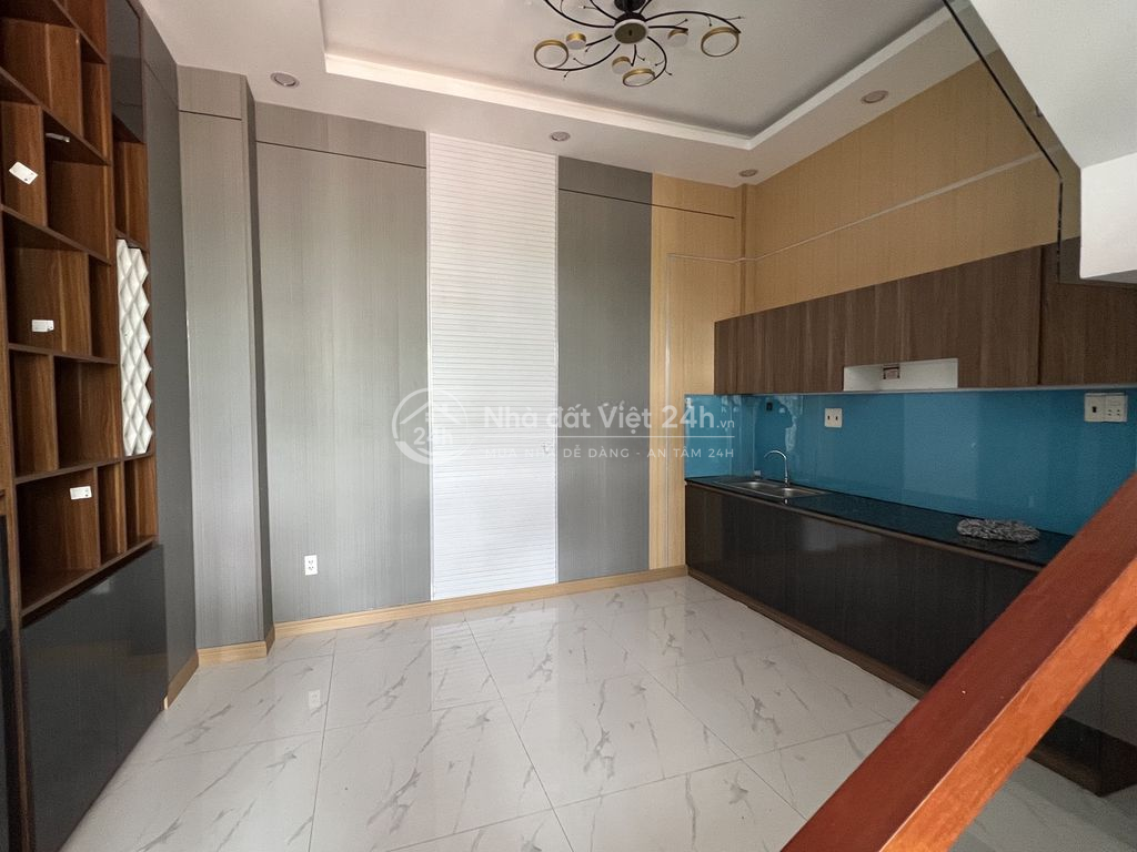 NHÀ MỚI 100% NGAY CÂY XĂNG PHƯỚC LÝ