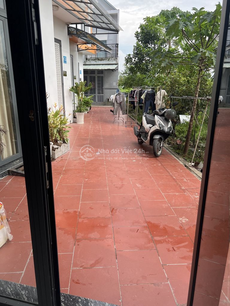 NHÀ MỚI 100% NGAY CÂY XĂNG PHƯỚC LÝ