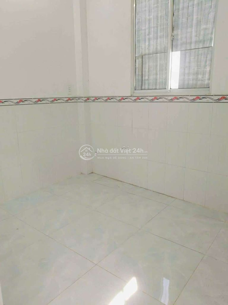 Bán nhà hẻm xe hơi Dương Bá Trạc, Quận 8, lô góc, shr hoàn công