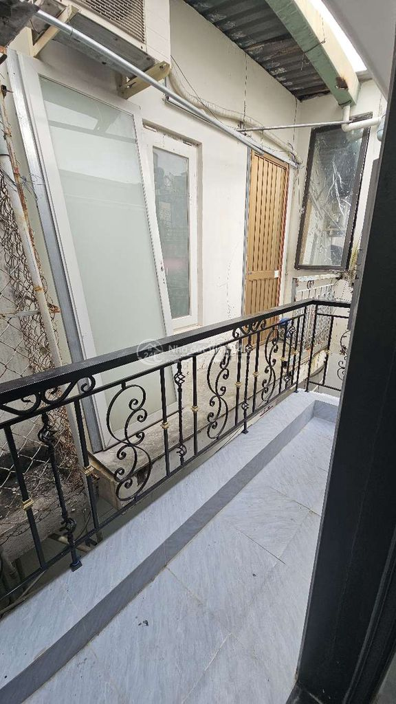 Nhà đẹp bán gấp gần chợ Rạch Ông