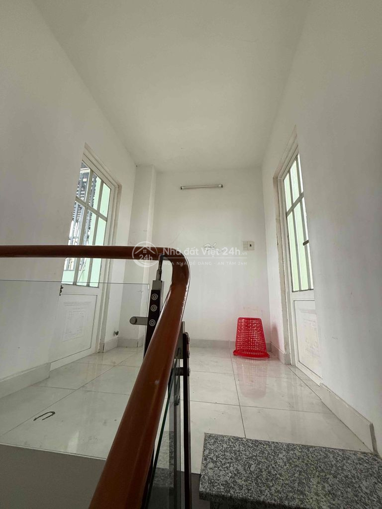 BÁN NHÀ 4 TẦNG PHÚ XUÂN, NHÀ BÈ, 42m2, 4PN, HẺM 6M, GIÁ 3,25 TỶ