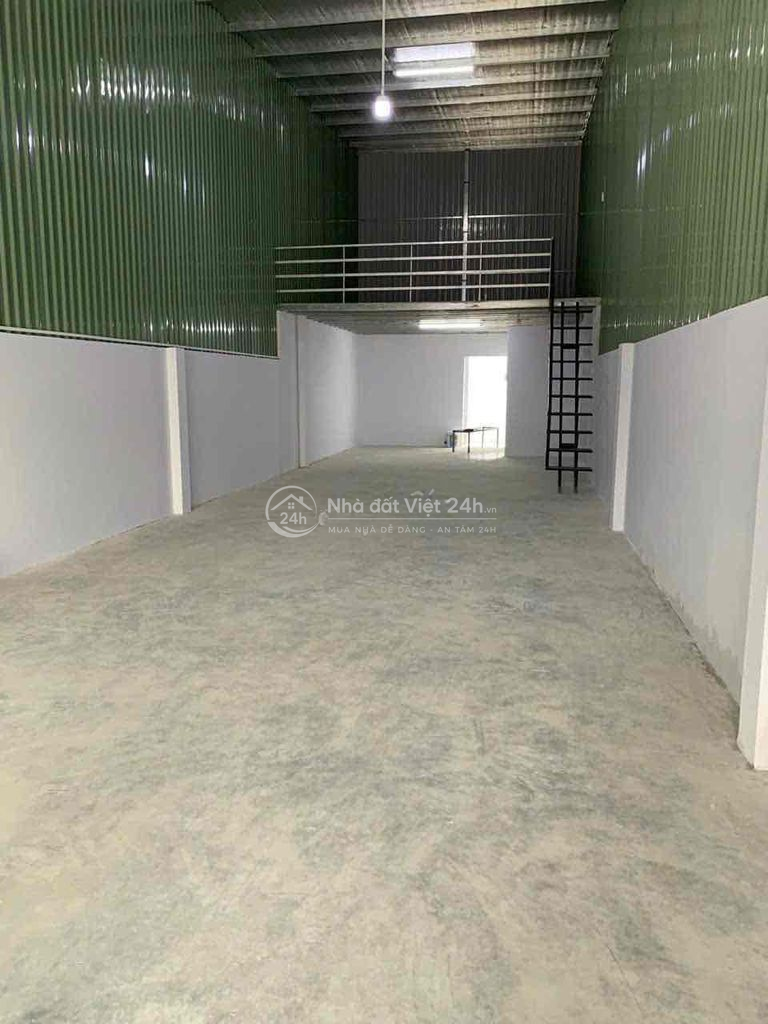 Cho thuê kho đường Đặng Thuỳ Trâm, p13, BT. DT 130m2. Giá 14tr/th