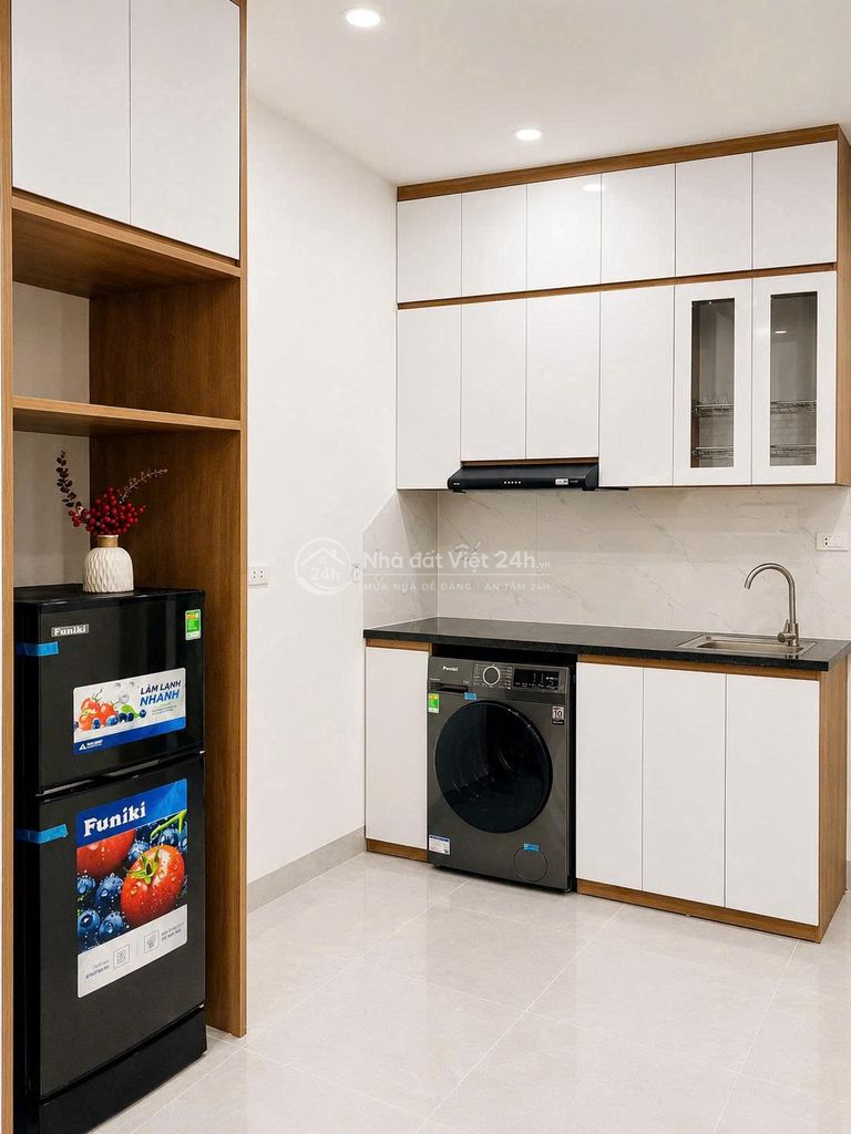 CHDV SIÊU XINH FULL ĐỒ THOÁNG-NGAY QUẢNG AN -TÂY HỒ GẦN THUNGLŨNG HOA