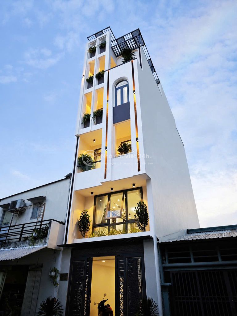 Bán Nhà Gò Vấp 1 trệt 1 lửng 4 lầu, thang máy, full nội thất 14,5ty TL