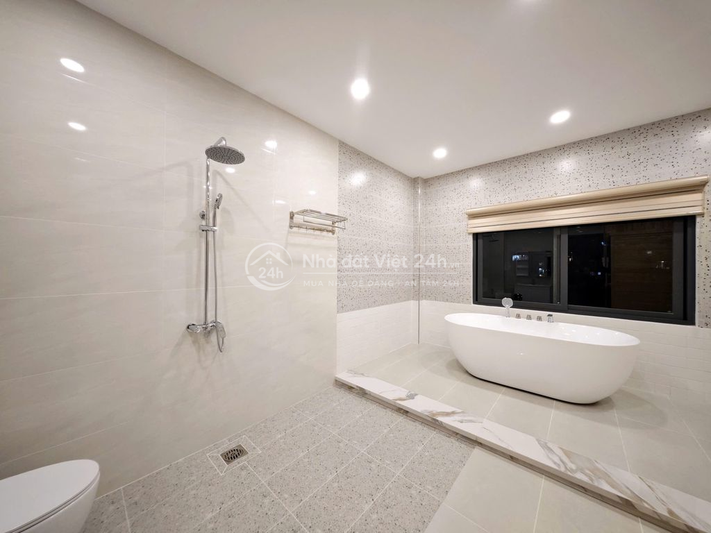 Bán Nhà Gò Vấp 1 trệt 1 lửng 4 lầu, thang máy, full nội thất 14,5ty TL