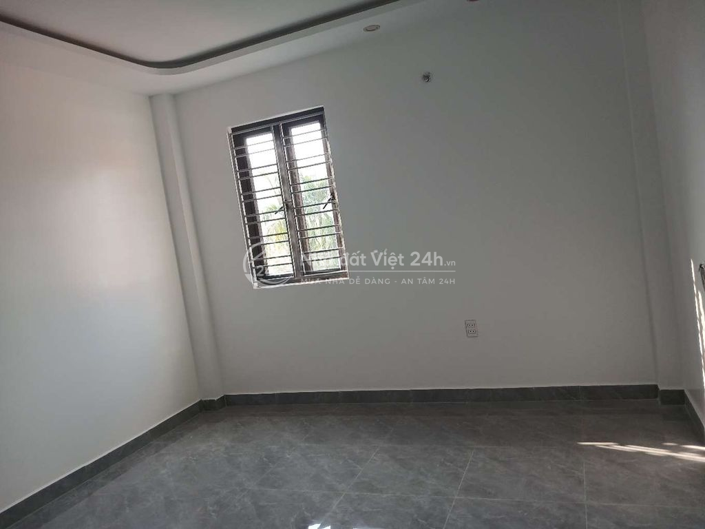 Bán nhà Máng Nước - 70m - hơn 3 tỷ - ôtô đỗ cửa - nhà mới xây độc lập