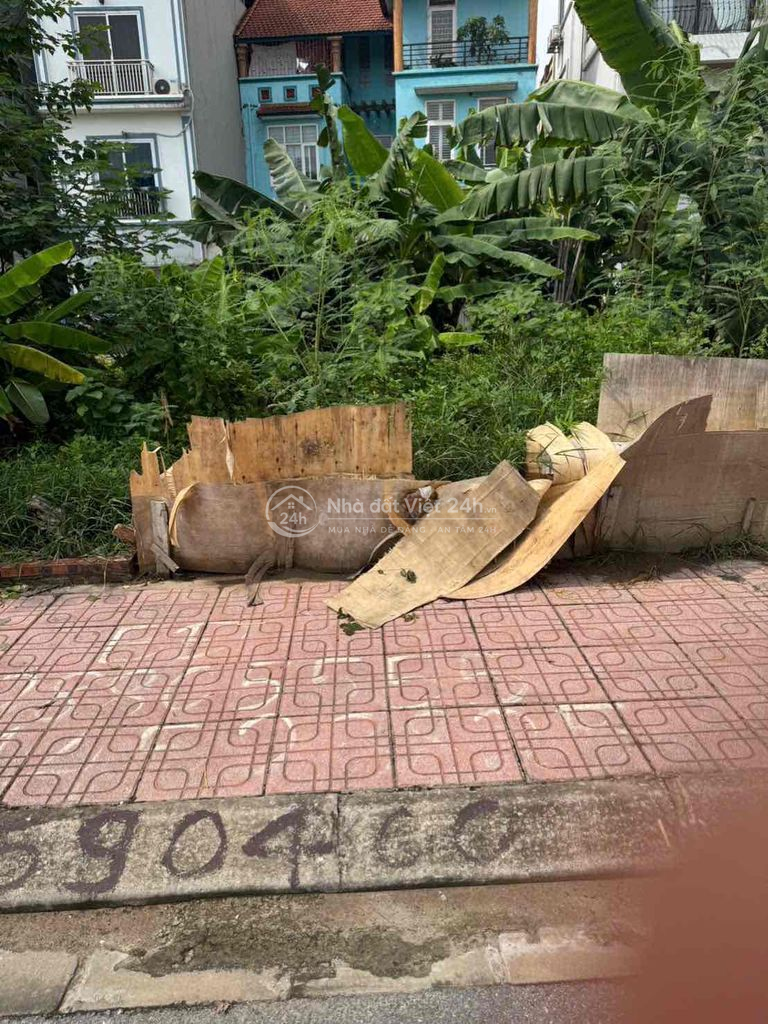 Bán đất cổng công viên vỉa hè siêu rộng kinh doanh tốt
