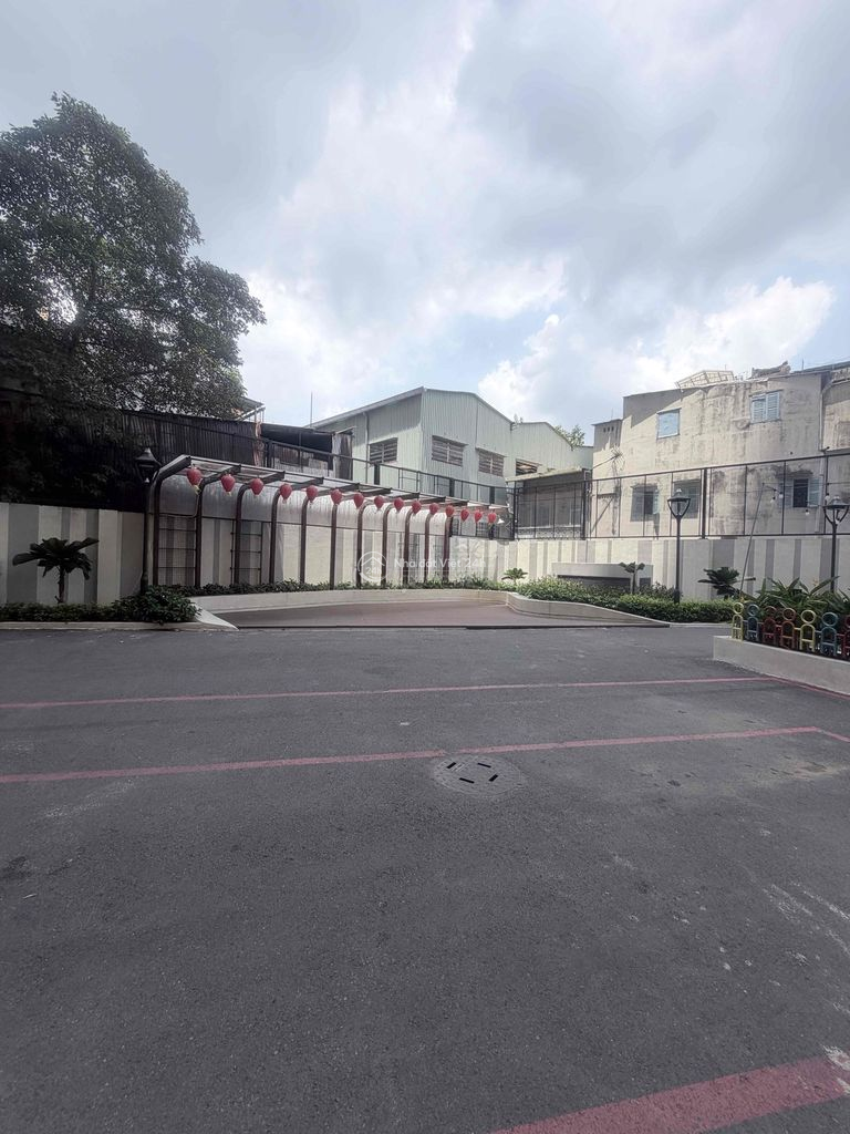 CHO THUÊ SHOPHOUSE 139m2 TRỆT + LẦU CC D-HOMME HỒNG BÀNG QUẬN 6 35tr