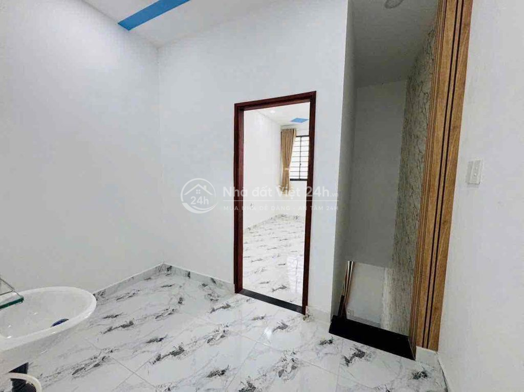 Cần bán gấp căn nhà