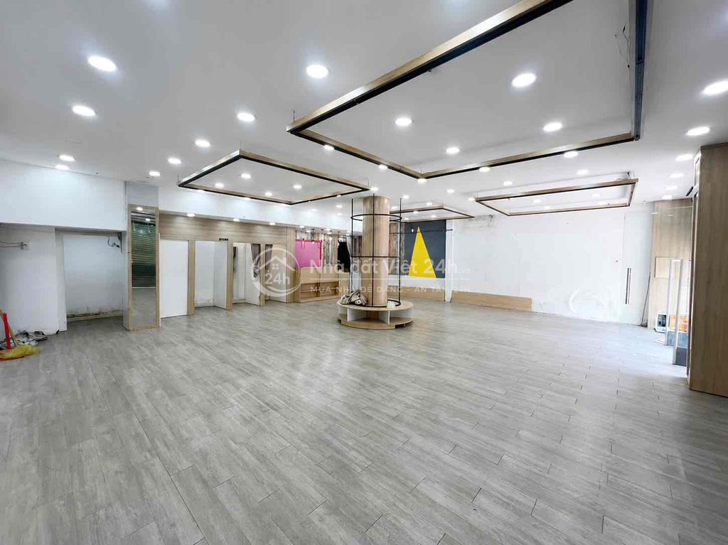 CHO THUÊ MẶT BẰNG ĐẸP NGANG 10 mét  KINH DOANH - VỊ TRÍ CỰC ĐẸP