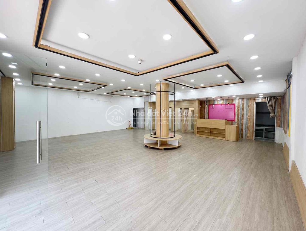 CHO THUÊ MẶT BẰNG ĐẸP NGANG 10 mét  KINH DOANH - VỊ TRÍ CỰC ĐẸP