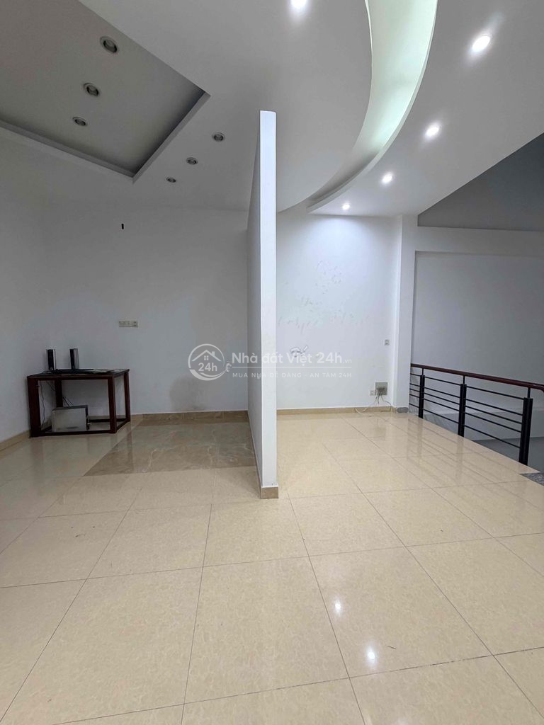 CHO THUÊ NHÀ 2 LẦU 3PN 3WC GIÁ 13tr