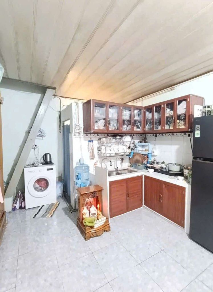 Nhà 2 Tầng-30,5m2-Hẻm 3m Thông-Gần Bệnh Viện BTân-Chỉ 3Ty Nhẹ
