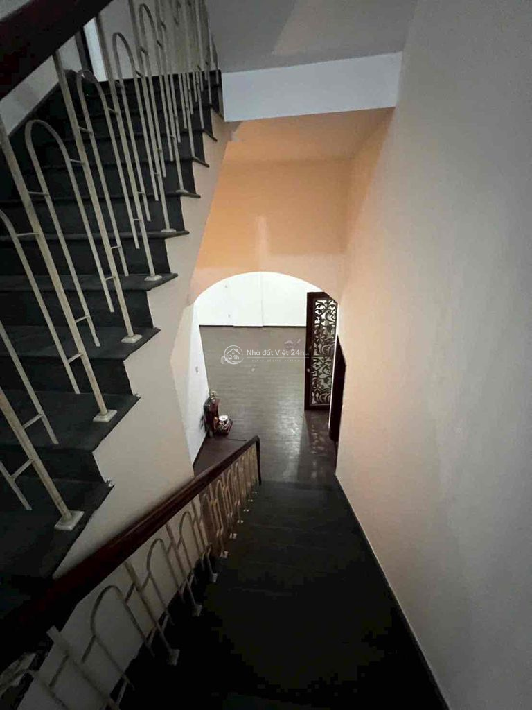 NHÀ BIỆT THỰ CHO THUÊ