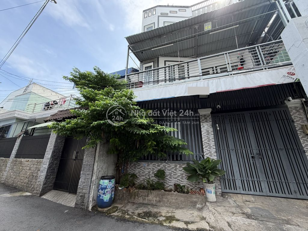 Bán Nhà Gần Chợ Tam Hà Tô Ngọc Vân, Hẻm xe hơi,