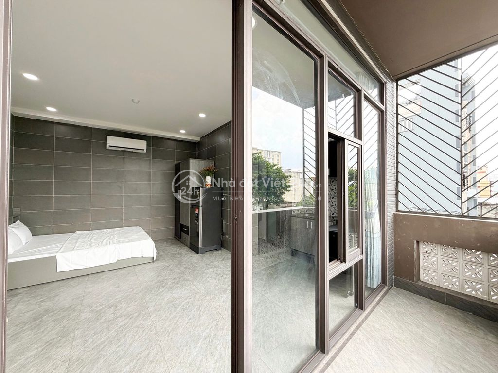 SIÊU PHẨM BAN CÔNG LOTTE NGUYỄN VĂN LƯỢNG ĐH IUH VLU FULL NT MỚI 100%