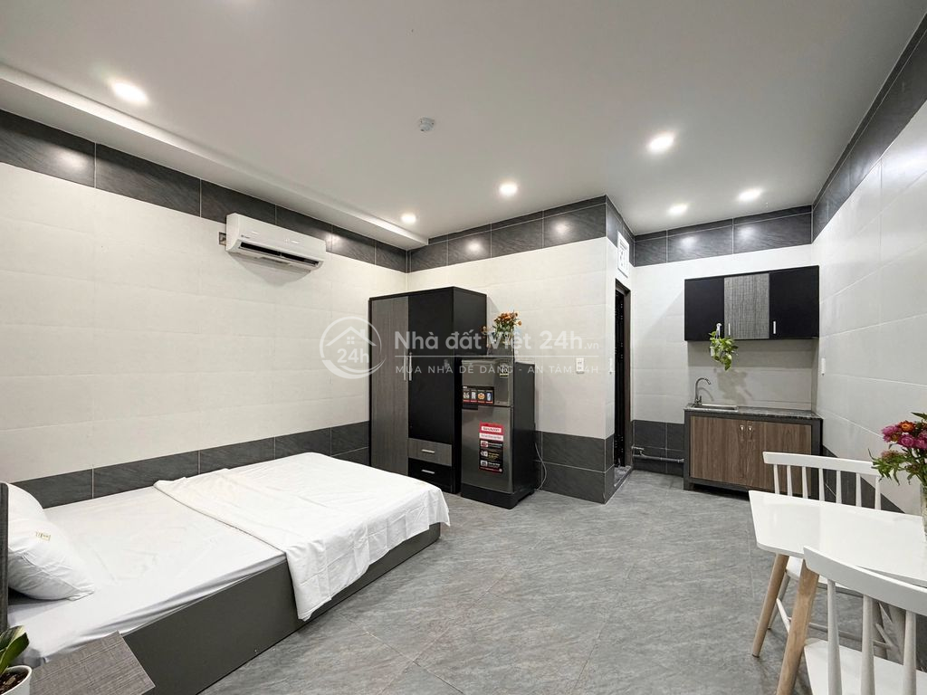SIÊU PHẨM BAN CÔNG LOTTE NGUYỄN VĂN LƯỢNG ĐH IUH VLU FULL NT MỚI 100%