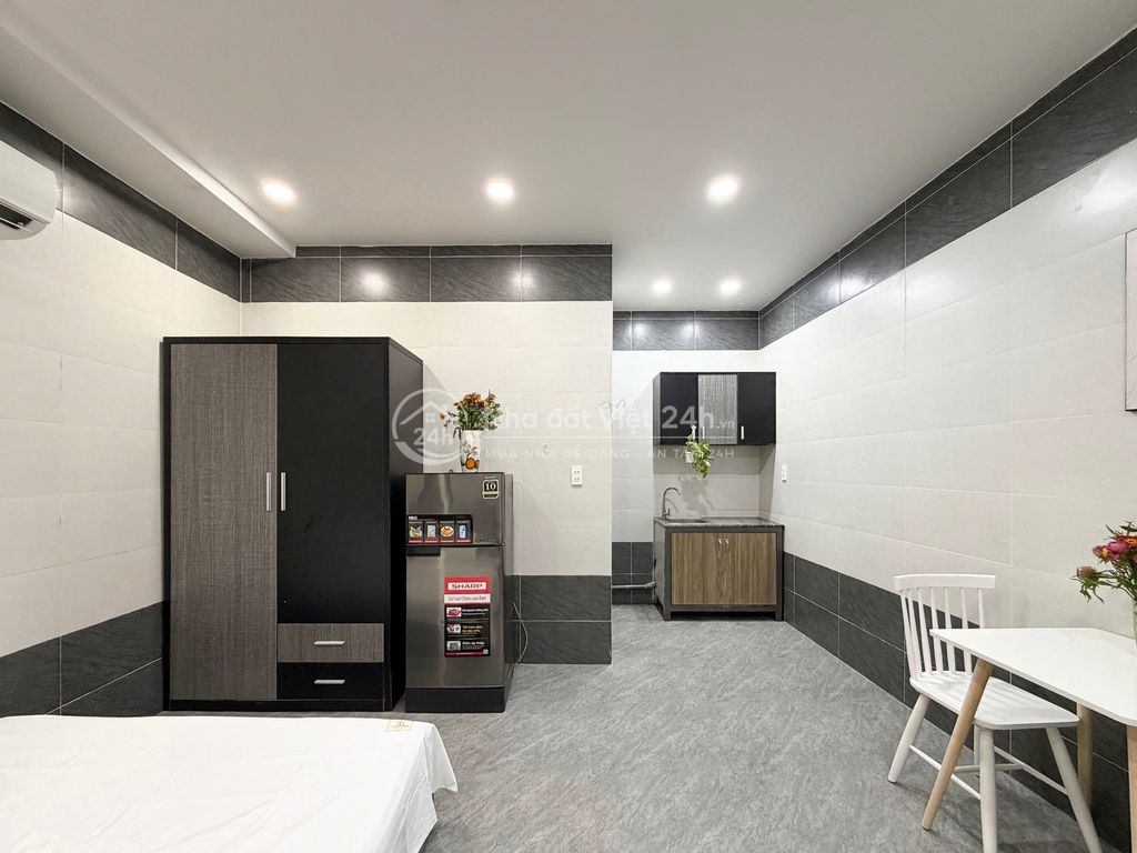 SIÊU PHẨM BAN CÔNG LOTTE NGUYỄN VĂN LƯỢNG ĐH IUH VLU FULL NT MỚI 100%
