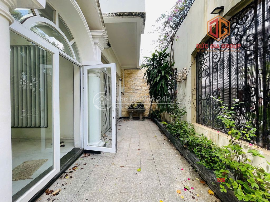 Cho thuê biệt thự sân vườn 288m² 5PN khu D2D, trung tâm Biên Hòa