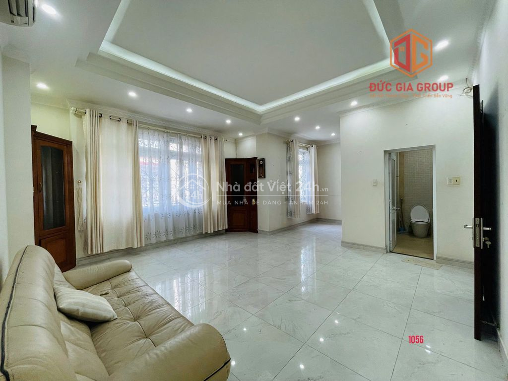 Cho thuê biệt thự sân vườn 288m² 5PN khu D2D, trung tâm Biên Hòa