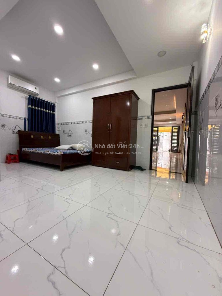 chính chủ gửi Bán nhà mới đẹp y hình sổ đẹp. ko huy hoạch