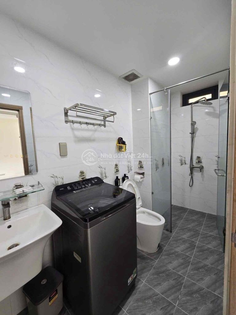 Gía Đáy! Sổ hồng, 1tỷ.960/ full căn rộng, 49m2 có lầu Hoàng Văn Thụ