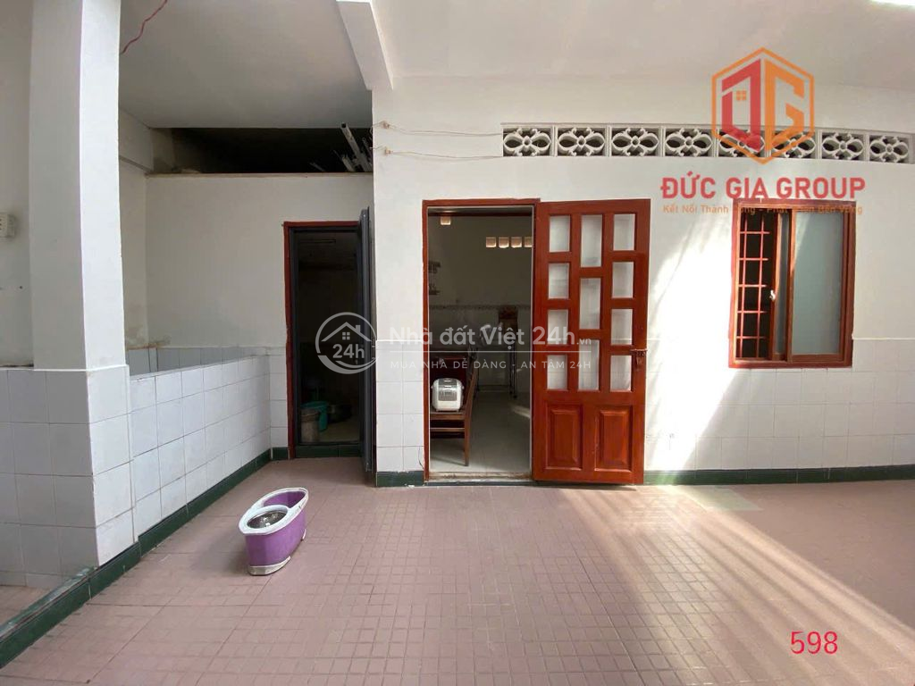 Cho thuê nhà mặt tiền đường Phan Trung 235m² ngang 7m