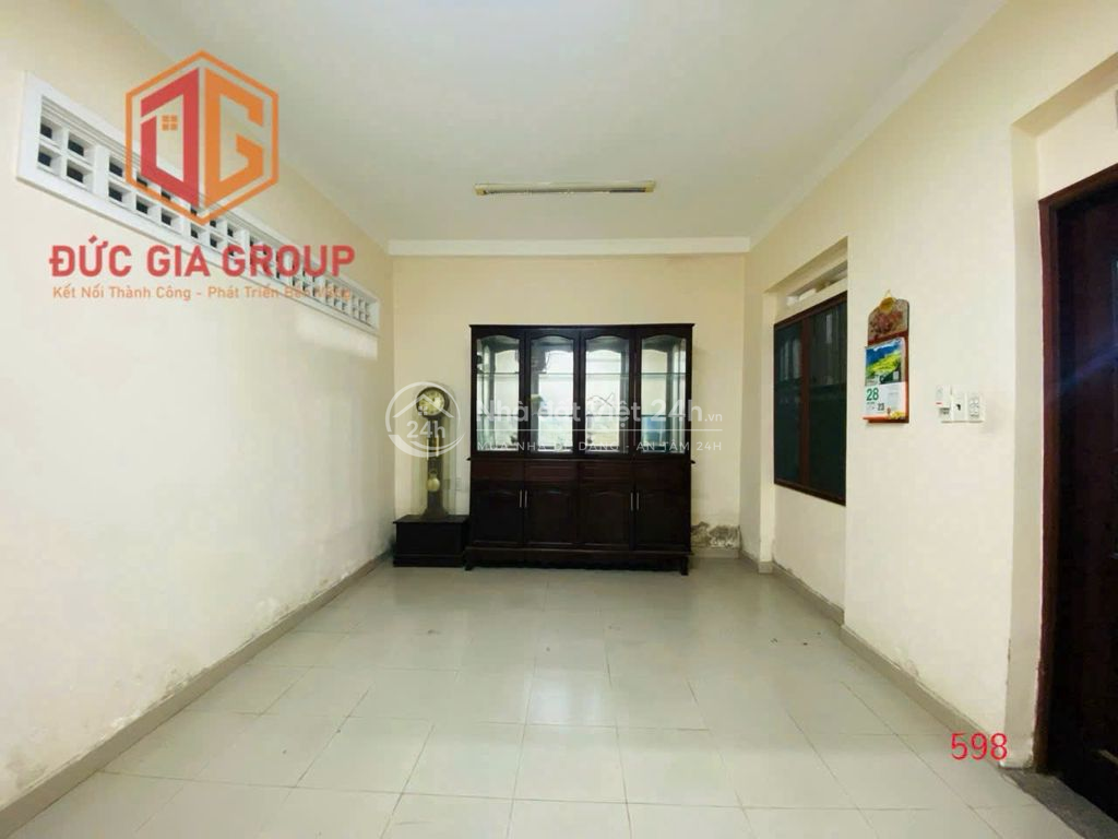Cho thuê nhà mặt tiền đường Phan Trung 235m² ngang 7m