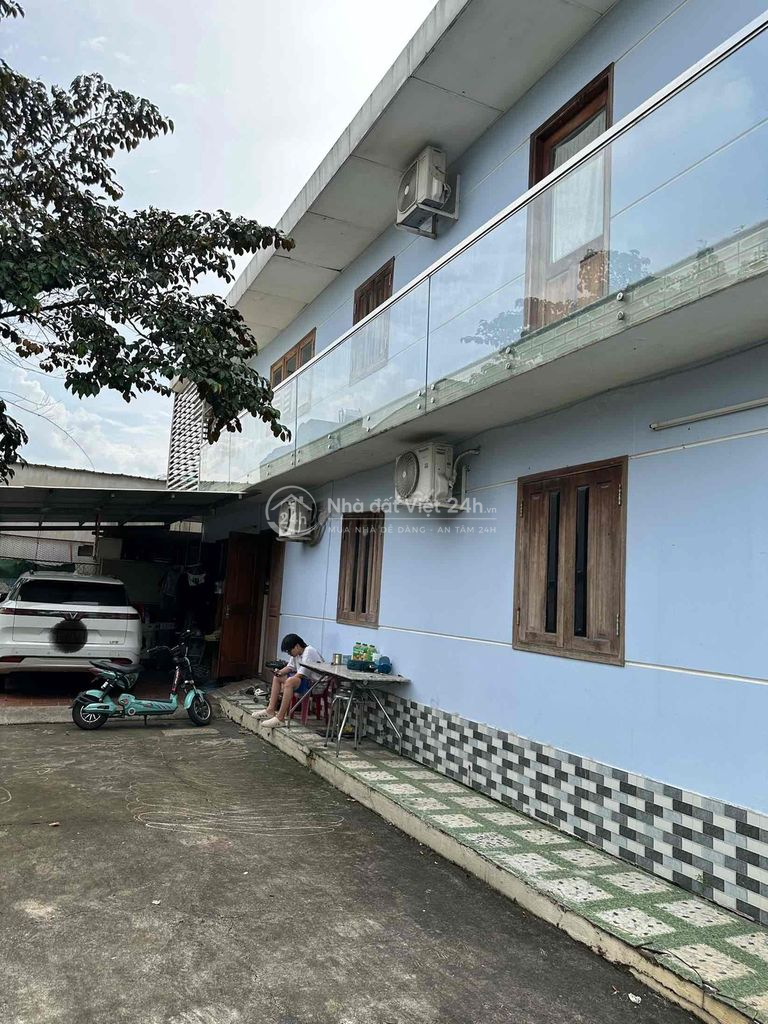 Bán gấp nhà:4,3( nở hậu 12)x37,1lầu công nhận 300m2,Long Thạnh Mỹ,Q9