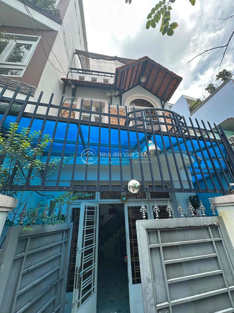 ❌ Nhà 4x13, 2 lầu đúc hẻm cạnh Nguyễn văn cừ p1 cũ
