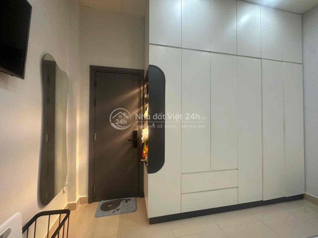 BÁN NHÀ TRUNG TÂM 3 THÁNG 2 – HẺM 6M THÔNG HÀN HẢI NGUYÊN 40M2 .
