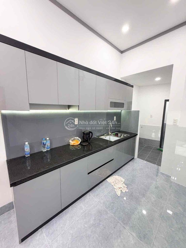 bán nhà lầu phường tân vạn 2ty7 hoàn công