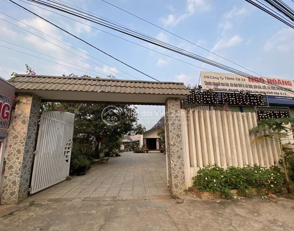 Cho thuê nhà nghỉ, mặt tiền đường 825, 12 phòng đầy đủ nội thất